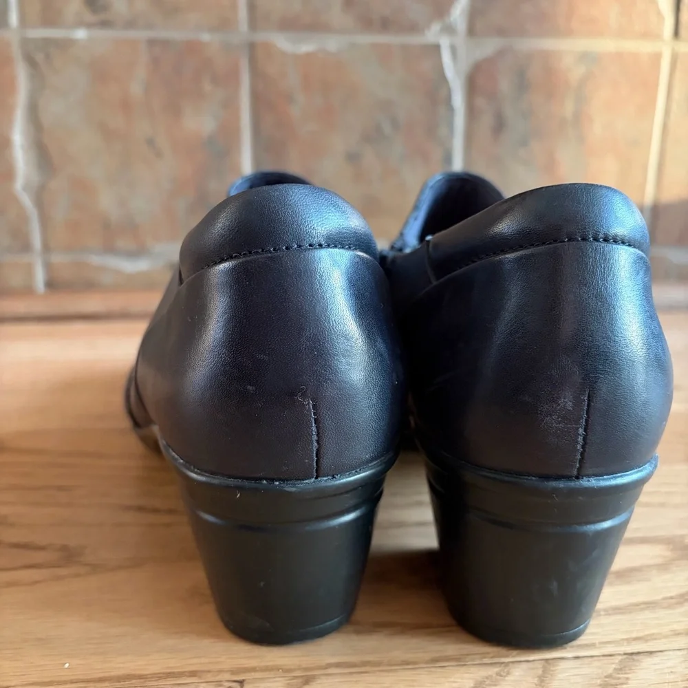 Clarks Women's Navy Emslie Warren Zipper Ankle Boot - Picture 3 of 13